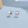 Clavo de oreja con forma de estrella de plata de ley 925 para mujer, diseño con personalidad, sentido de tres estrellas, hueso de oreja, joyería para el oído con temperamento