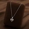 Colar de Aço Titânio com Pingente Coração do Oceano Elegante Estilo Coreano de Verão para Mulheres, Corrente de Clavícula Simples Não Desbota, Nicho