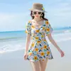 Maiô de Fonte Termal Fresco e Simples com Margaridas para Mulheres, Maiô de Peça Única Conservador para Praia, Roupa de Banho Emagrecedora e Valorizadora para Férias