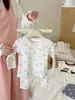 Roupas Infantis Estilo Coreano Outono 2025 Outono e Inverno Pijamas de Bebê Roupa de Casa para Meninas Conjunto Vermelho