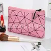 Nova bolsa compacta para período com padrão de diamante, bolsa quadrada-triangular de PU para armazenamento de artigos de higiene, portátil para viagens