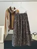 Saia Feminina Estampa de Leopardo Retrô para Início do Outono, Cintura Alta, Linha A Emagrecedora, Elegante e Versátil, Cintura Elástica, Barra Flare, Saia Longa que Cobre o Quadril