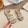 Sandalias de Verano 2026 Estilo Coreano Moda para Niñas Versátiles Suela Suave Antideslizantes Encaje Lazo Velcro Mágico Caña Baja