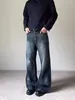 Calça jeans masculina azul-acinzentado com lavagem retro americana, nova tendência 2026 estilo high street, corte solto, calças retas que emagrecem