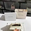 Bolsa de caja de encaje de hadas de una generación 2024 nueva de alto sentido bordado de mariposa bolsa cuadrada pequeña al por mayor