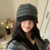 26 Nuevo Estilo Coreano Otoño/Invierno Patchwork Rayado Retro Gorra Pico de Pato, Versátil de Gama Alta, Estilizadora de Rostro, Gorra de Béisbol de Calle a la Moda