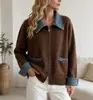 Cárdigan de punto patchwork de mezclilla estilo europeo otoño/invierno 2026 con solapa, cremallera y bloques de color, chaqueta suéter suelta y versátil para mujer