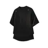 Camiseta de retazos de remaches deconstruida, talla grande para hombre, verano, corte limpio, con un elegante diseño en el hombro, estilo americano, holgada, casual, color liso