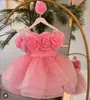 Nuevo Vestido de Princesa para Niña Primavera 2026, Vestido de Malla con Flores Tridimensionales y Hombros Descubiertos para el Primer Cumpleaños de Bebé