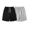 Novos Shorts Casuais Cinza de 5 Pontos Estilo Americano de Verão, Shorts Esportivos Masculinos Largos, Calças de Basquete Acima do Joelho