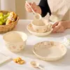 Oso Pequeño de Dibujos Animados Ins Crema Cerámica Vajilla Tazones y Platos Color Bajo Esmalte Hogar Tazón de Arroz Tazón de Sopa Platos para Comidas Mudanza a un Nuevo Hogar