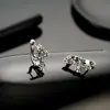 Brincos de Argola Cruzados de Zircônia Transfronteiriços para Homens, Brincos de Argola Lisos, Presilhas de Orelha de Raio, Pingentes de Orelha, Acessórios de Orelha para Mulheres, Amostra de Live do TikTok