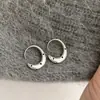 Aretes negros de lunares estilo coreano, con diseños de moño y florales, aretes de aro en forma de C, un estilo fresco y simple, disponibles en múltiples diseños