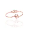 Joyería de Acero Inoxidable Transfronteriza Europea y Americana Pulsera Abierta Trébol de Cuatro Hojas Oro Rosa Acero de Titanio Moda Joyería Simple Venta al por Mayor