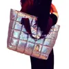 Bolsa Transversal de Algodão Espacial Transfronteiriça Bolsa de Ombro Acolchoada de Algodão Rpet Estilo Coreano Bolsa Tote de Penas Rpet Fábrica Personalizada