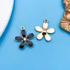 Mezcla 30 gotas de aceite negro aleación dibujos animados colgante pequeño DIY joyería pulsera equipaje accesorios materiales fabricantes venta al por mayor