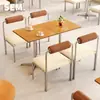 Cafetería estilo crema, tienda de té de leche, pastelería, mesas y sillas casuales, mesa cuadrada retro moderna para uso comercial