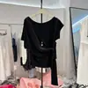 Camiseta Feminina Ruoxin Estilo High-End com Cadarço para Ajuste na Cintura, Emagrecedora, Manga Curta, Design Único com Cadarço, Novidade para o Verão 2026