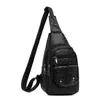 Bolsa de Peito Feminina em Couro Lavado, Bolsa Transversal Rombo Bordado Elegante e Simples, Bolsa de Ombro em Couro Macio para Lazer ao Ar Livre e Viagem