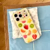 Capa para Celular Estilo Coreano Polka Dot Frutas Tropicais Adequada para Apple 17Promax Iphone16 Fofa 15P com Suporte