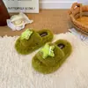 Nuevas Zapatillas de Algodón Suaves y Esponjosas 3D de Estrella Cálidas para Niños Otoño/Invierno 2026 con Suelas Suaves para Uso en Casa, Zapatillas de Piso para Niñas