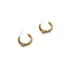 Pendientes de estilo indiferente con textura de circón incrustado en forma de C Pendientes franceses de lujo ligero, sensación simple de alta gama, diseño de nicho, pendientes versátiles para el trabajo