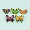 Broche de Mariposa con Forma de Dibujo Animado Transfronterizo, Adorno Metálico, Patrón Colorido, Insecto Lindo, Insignia para Ropa, Accesorios