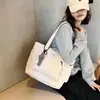 Bolsa Nueva 2024 para Mujer, Gran Capacidad, de Hombro, para Viajes al Trabajo, Estudiante, Bolsa para Computadora, Bolso Tote, Casual, Más Fácil de Combinar, Bolso Tote