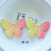 Accesorios de mariposa degradados de gran venta, accesorios para el cabello, zapatos con agujeros, fabricantes de accesorios de bricolaje, mariposa de resina de dos colores al por mayor