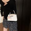 Bolso de Mano Francés de Nicho con Textura 2025 Nuevo Bolso de Mujer Moderno Simple Bolso Bandolera Popular Casual Bolso Cuadrado Pequeño