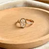 Anillo de Zirconia con Diseño Geométrico de Lujo Ligero y de Nicho, Incrustado con Forma de Huevo para Mujer, Estilo Ins Personalidad Clásico Anillo para el Trabajo al por Mayor