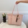 Bolsa Tote com Textura da Moda para Mulheres 2025 Nova Casual Simples Grande Capacidade Bolsa de Ombro Bolsa para Estudantes Aula Trajeto