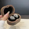 Pendientes Vintage de Perlas Huecas, Lujo Casual Exagerado, Moda de Alta Gama, Pendientes Versátiles de Diseño de Nicho para Mujer