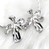 Pendientes de Flor Grande Irregular de Metal Exagerado Europeos y Americanos Transfronterizos, Pendientes de Moda Ins de Nicho Personalizados de Gama Alta