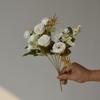 Flores Artificiais para Sala de Estar de Casa, Mesa de Jantar, Rosas de 5 Galhos em Cores de Outono e Crisântemos Selvagens para Corredor de Casamento e Varanda