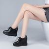 Sapatos Casuais de Plataforma Impermeáveis com Salto Ultra Alto de 12cm e Solado Grosso - Novo Estilo Primavera 2026 Mocassins Simples com Cadarço e Aumento Interno de Altura