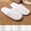 Pantuflas Desechables para Hoteles de Lujo, B&Bs, Villas, Clubes, Salones de Belleza, Pantuflas Gruesas de Algodón para Hospitalidad en el Hogar Antideslizantes
