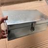 Baúl de hierro galvanizado con cerradura, caja de almacenamiento portátil, caja de hierro rectangular, caja de herramientas grande para ferretería