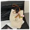 Bolso Grande de Mujer 2026 Nuevo Versátil de Hombro Playa Vacaciones Tejido de Paja Bolso Tote para el Trabajo