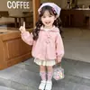 Casaco Trench Coat Jaqueta Estilo Coreano para Meninas 2026 Novo Doce Roupa de Primavera e Outono para Bebês Blusa com Capuz Jaqueta Infantil