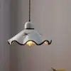 Luminária pendente floral, luminária de cabeceira, luminária de corredor estilo vintage, luminária de madeira maciça estilo creme com 6 luzes, luminária pendente em forma de espinha de peixe sem chama
