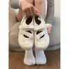 Solado Grosso Super Macio Sapatos Brancos Femininos 2026 Verão Novo Versátil Moda Casual Tendência Moda Versátil Tênis