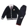 Conjunto de Uniforme Escolar Primaria Cárdigan Conjunto de Tres Piezas Ropa de Clase para Niños Estilo Británico Falda Jardín de Infancia Ropa de Jardín Suéter Nuevo
