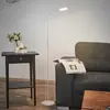 Luminária de chão simples e moderna criativa para cabeceira, ajustável em qualquer direção, adequada para sala de estar, quarto, sofá, cabeceira, escritório e leitura