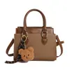 Bolsa Elegante Versátil para Mulheres 2026 Novo Modelo Monograma Moda Simples Casual Bolsa de Mão Bolsa Tote de Ombro Bolsa Transversal