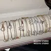 Pulseira Dupla Camada Borboleta Coração Geométrica de Zircônia Simples Europeia e Americana, Pulseira Fashion e Requintada, Joia de Luxo Leve e de Alta Qualidade para Mulheres