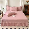 Nova Saia de Cama de Algodão Lavado Amigável à Pele com Bordado Francês para Cama de Solteiro, Cobertura de Cama Espessa para Todas as Estações em Cor Sólida, Estilo Simples Tipo Saia