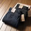 Pantalones de algodón sarga gruesos para hombre Otoño e Invierno, amigables con la piel, cómodos, microelásticos, de cintura media, corte recto, grises, pantalones casuales de negocios