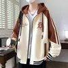 Chaqueta con capucha para hombre 2025 Otoño Nuevo Estilo Juvenil Atractiva Versátil Chaqueta de Estudiante Chaqueta Ropa para Hombre