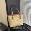 Bolsa Feminina Popular Transfronteiriça 2025, Bolsa Tote Elegante e de Alta Qualidade, Bolsa de Ombro Versátil e Simples Estampada de Grande Capacidade